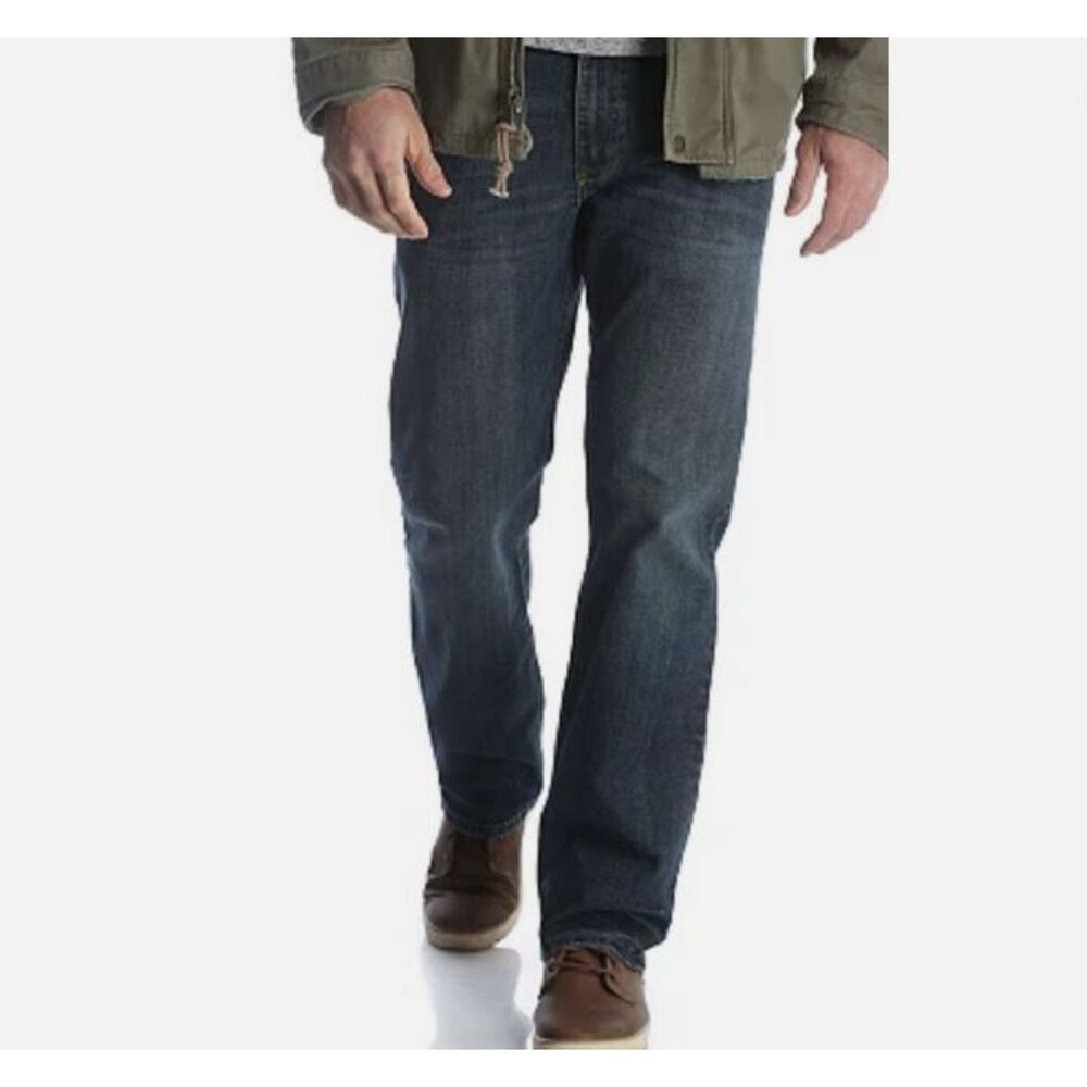 Wrangler Relaxed Fit Straight Leg Jeans Men's 42 x 32